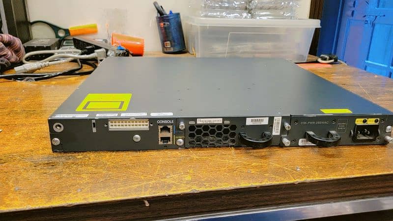 CISCO 3560E 24 PORT GIGA SWITCH 2