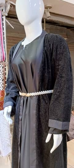 black color abaya