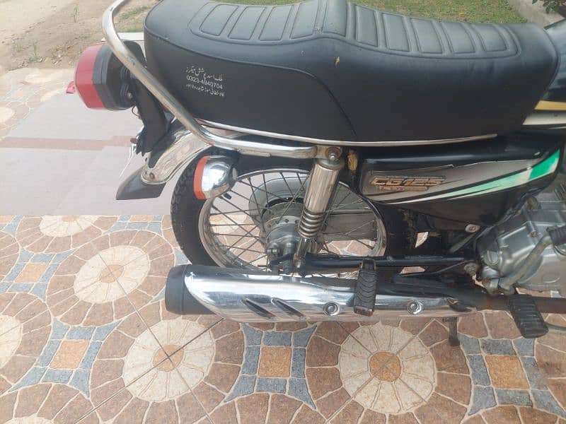 Mint condition honda 125 for sale 4