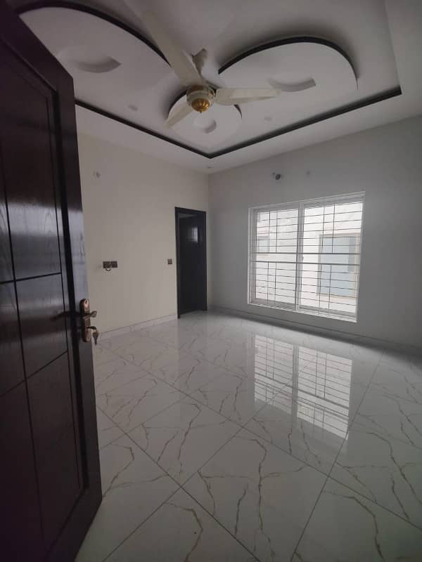 5 marla house for rent in sector d bahria town lahore 3