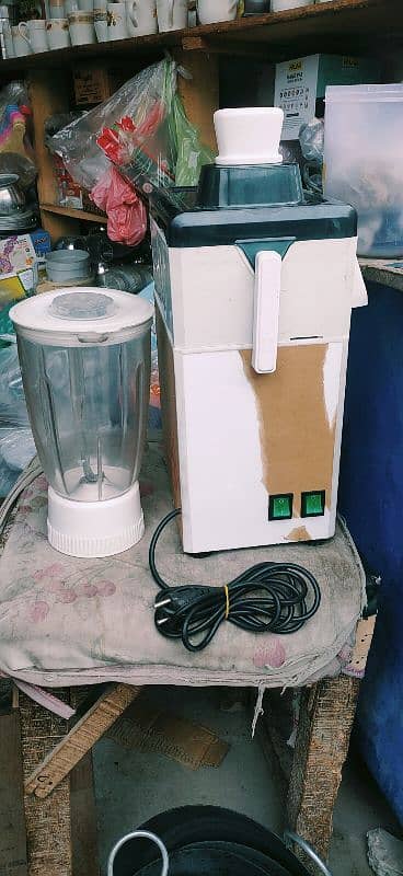 commercial juicer blender 1