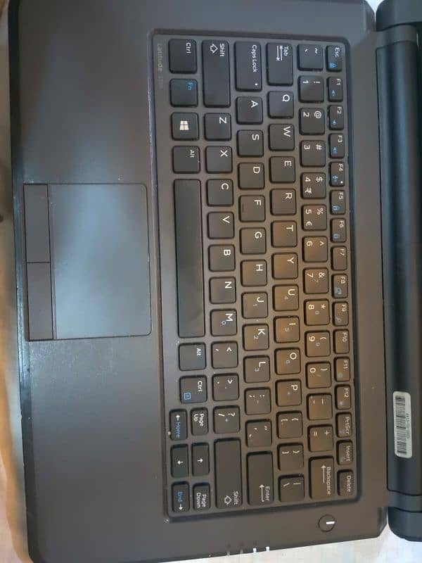 DELL LAPTOP  Core i3 5th generation 0