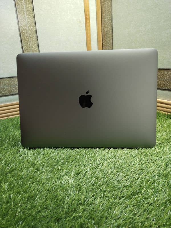 Apple MacBook Pro 2019(13.3")8/256 2