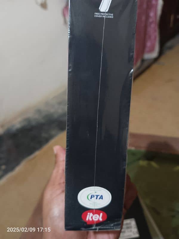 iTel s25 complete box urgent sale wastapp on 0320+8232+469 5