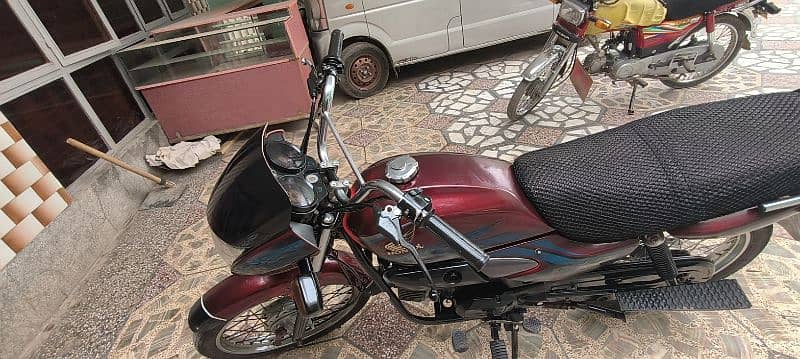 Honda pridor good condition me hy 0