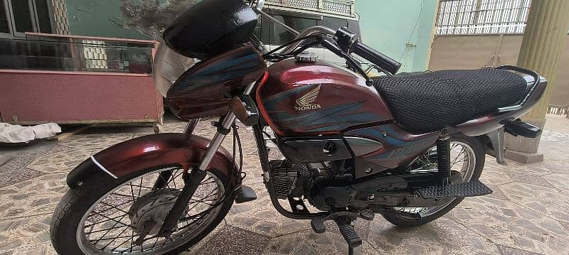 Honda pridor good condition me hy 1