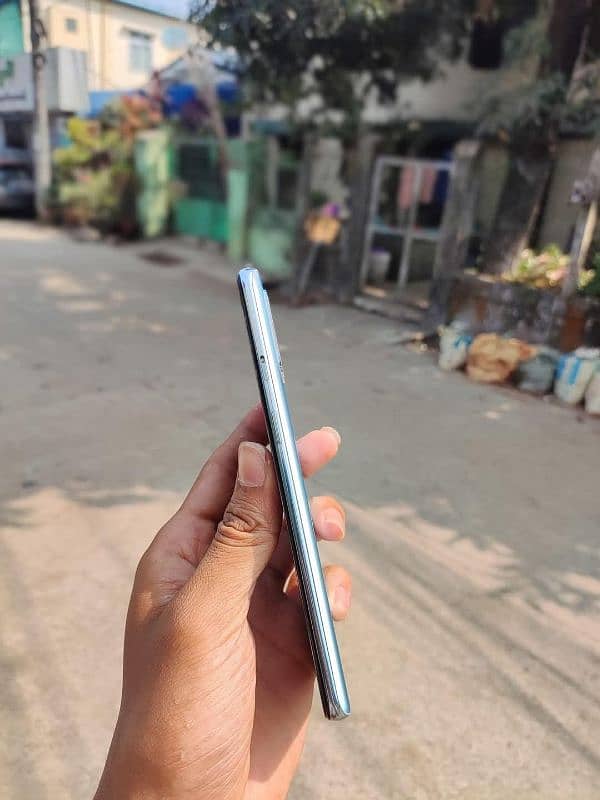 One plus 8T 8/128GB For sale 2