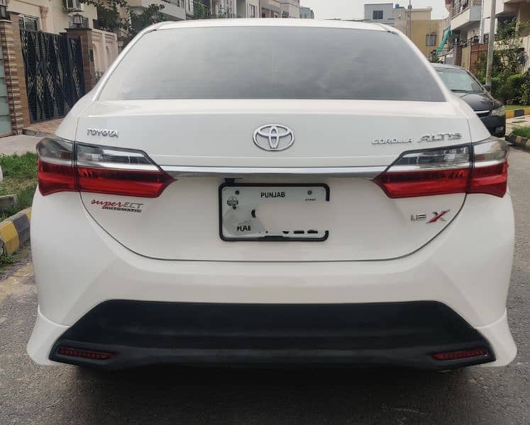 Toyota Corolla Altis 2022 5