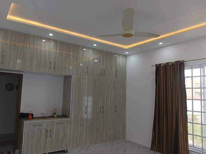 10 Marla Upper Portion For Rent In NFC 9