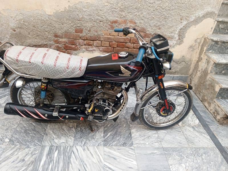 Honda 125 2017 Bata 18 model 11