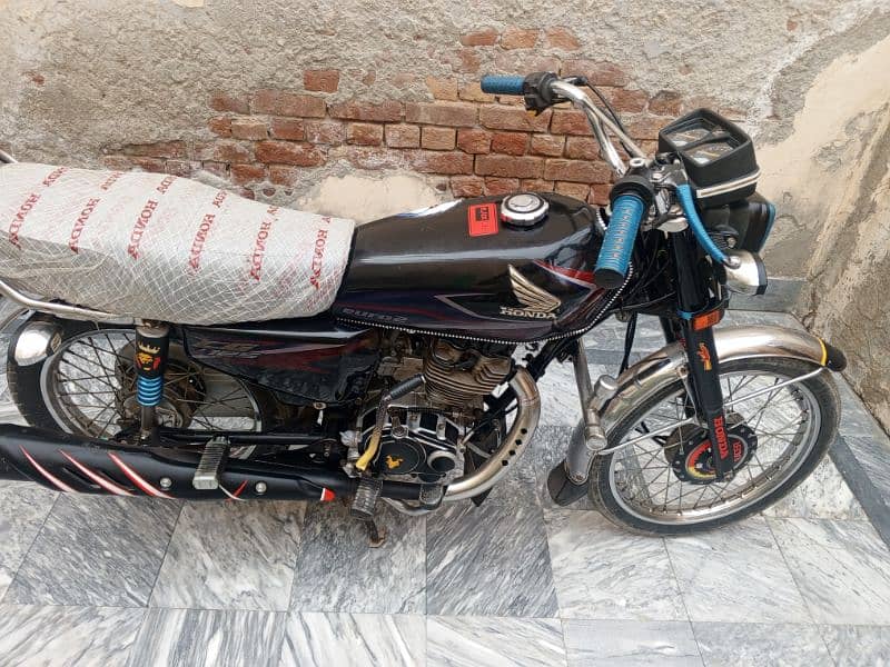 Honda 125 2017 Bata 18 model 12