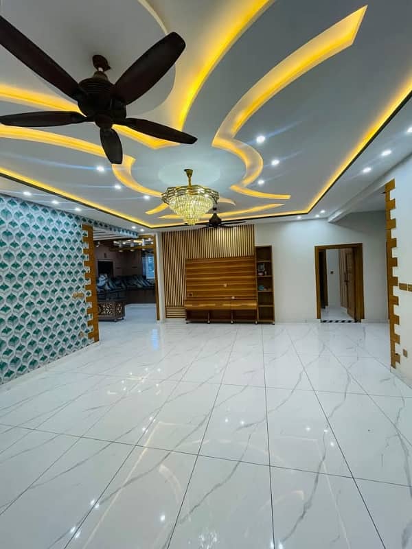 1 Kanal Like A New Beautiful Upper Portion For Rent In Wapda Town 1