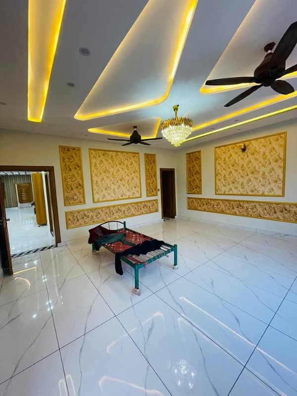 1 Kanal Like A New Beautiful Upper Portion For Rent In Wapda Town 8