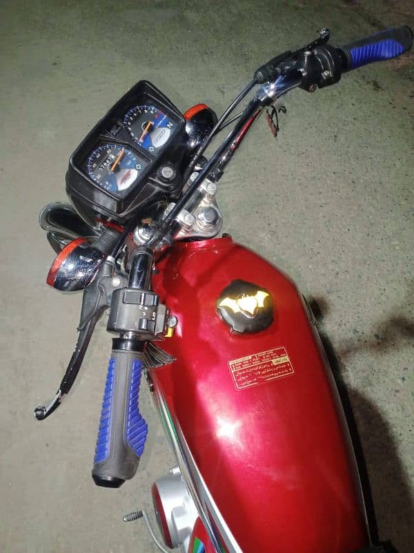 22/23 Honda 125 Good condition ma ha bike for sale 0