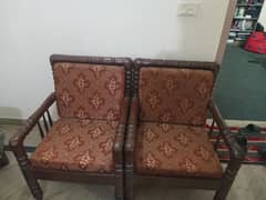 I am selling sofa or carpet or single sofa