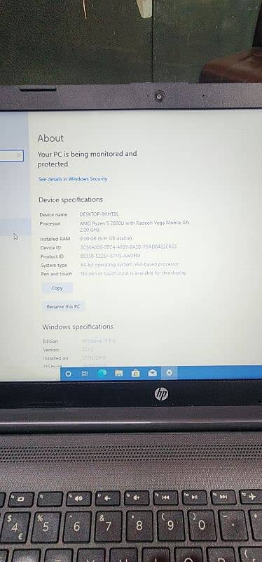 HP 255 g7 Ryzen 5 8 gb ram 256 gb ssd 4