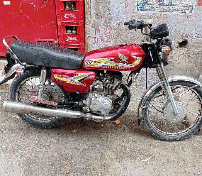 Honda CG 125 Model 2007 Argent seel. Rs. 78000 contact 03054018049 1