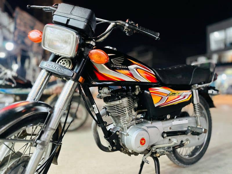 Honda CG 125 2022 3