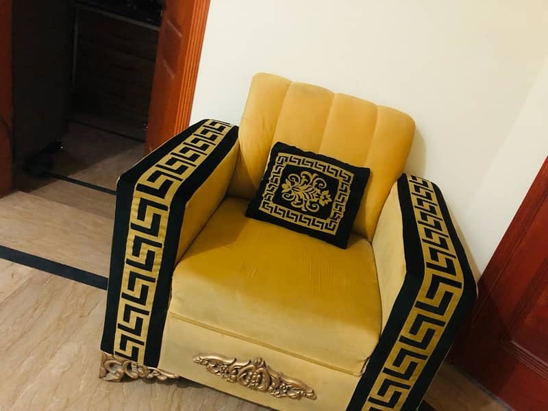 three set sofa golden and black colour new design 0