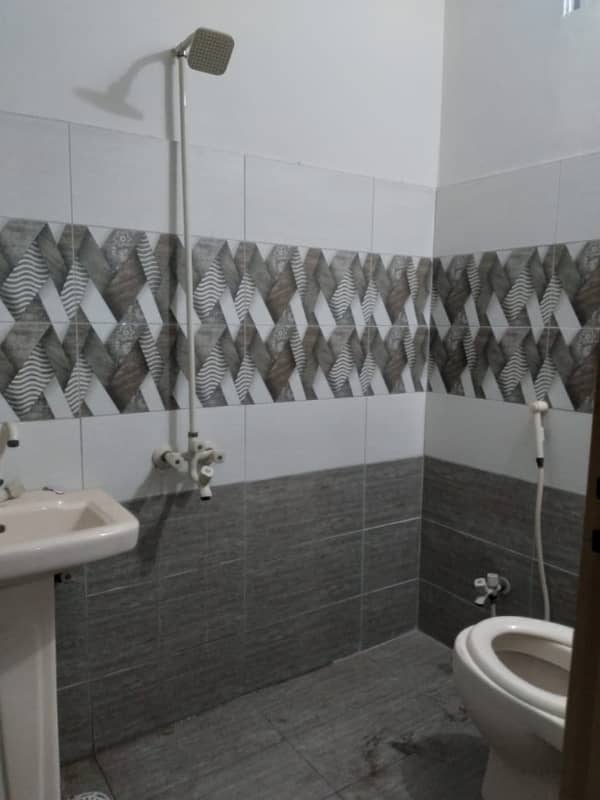 Tile Flooring 1st floor 2 bed Lounge Flat for Rent In Gulshan e Iqbalblock4a 5