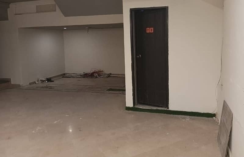 4 Marla Basment Office For Rent In DHA Phase 4,Block DD, Lahore. 9