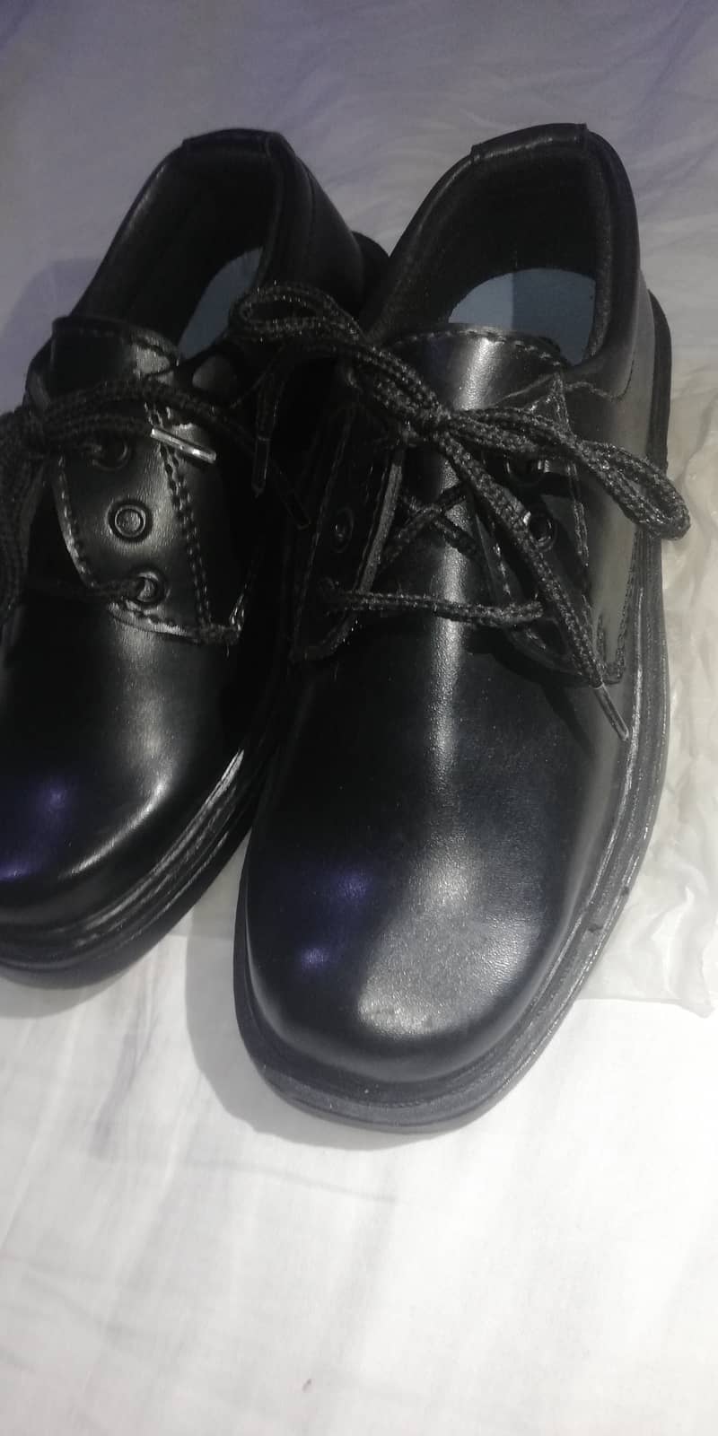 Kids school shoes new condition 0