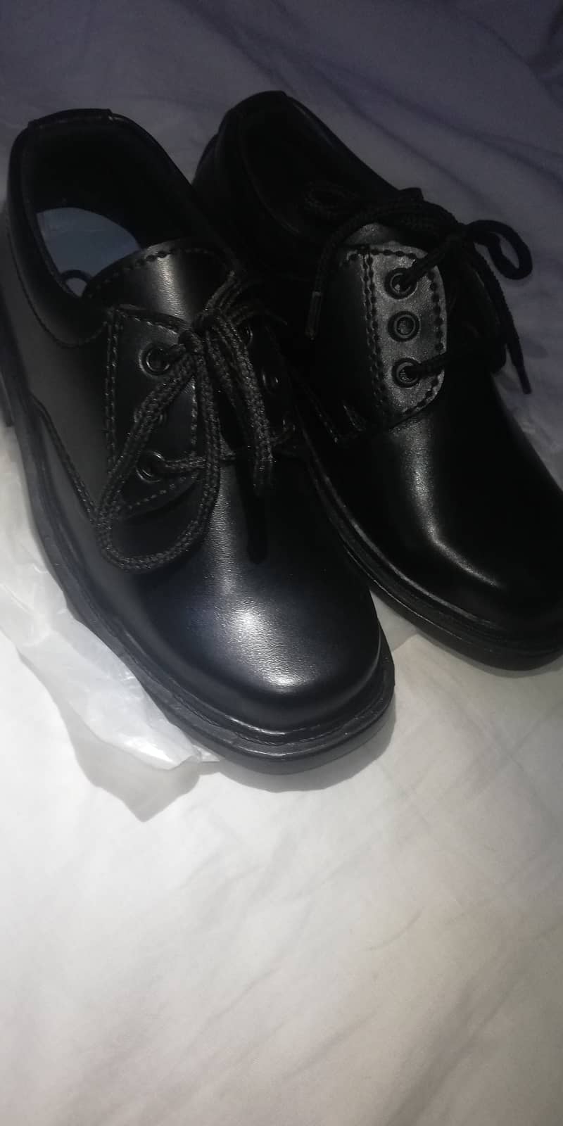 Kids school shoes new condition 1