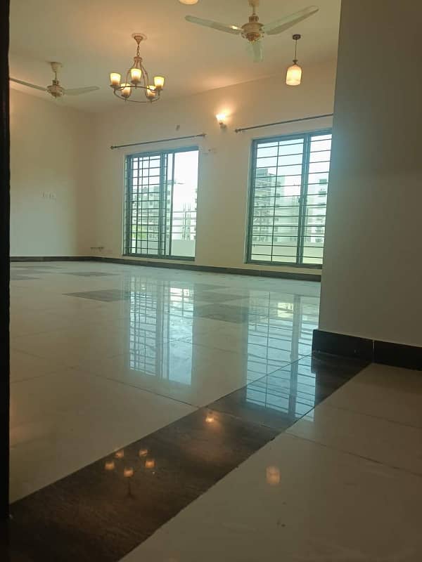 3-Bedroom Flat For Rent In Sector B Askari 11 Lahore 5