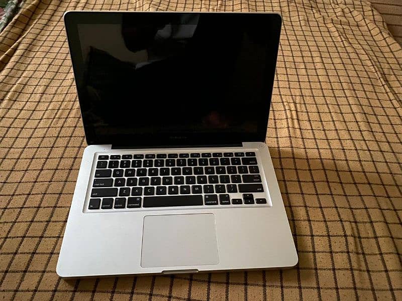 macbook pro 2