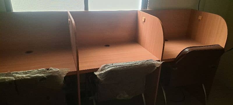 cubicles For urgent sale 4