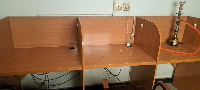 cubicles For urgent sale 6