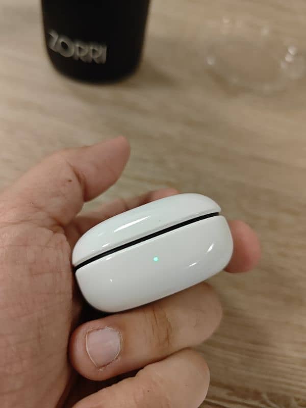 Galaxy buds 2-white 1