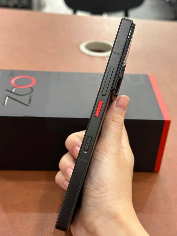 Nubia z60 ultra 12/256 GB 03230916581 my what'sap 1