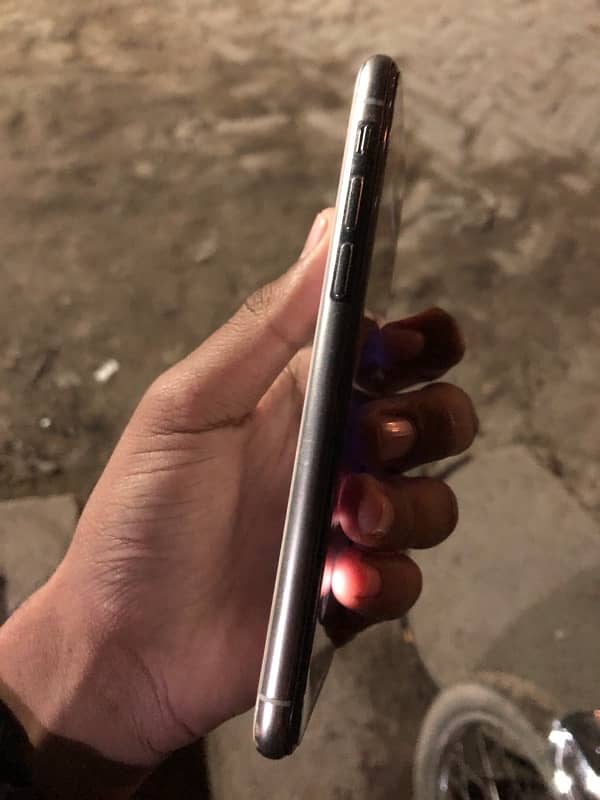 iPhone X 256 gb factory unlock 90 halth 10 by 10 3