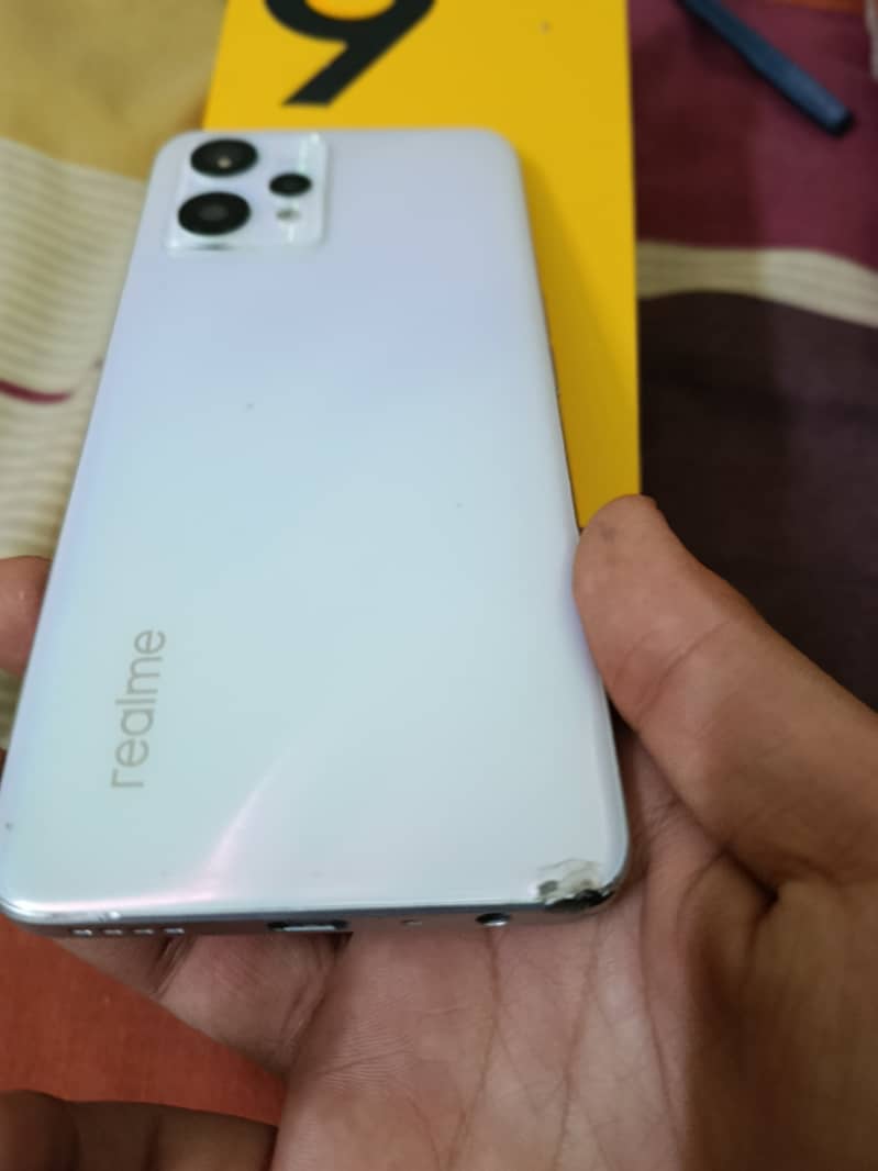 Realme 9 (8/128) 4