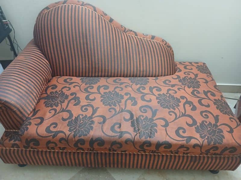 sofa . . 5 seater plus deewan. . . 1