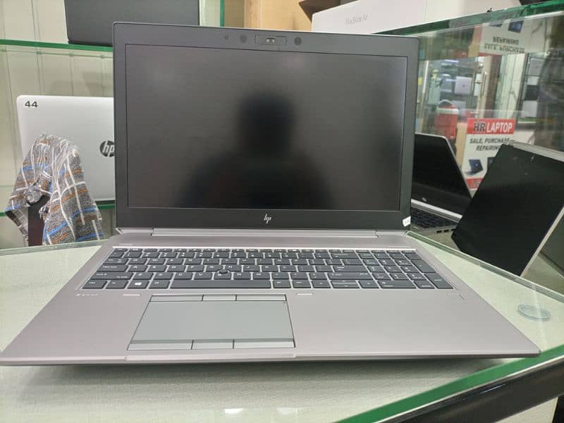 hp ZBooK G5 Diamond cut shape 1