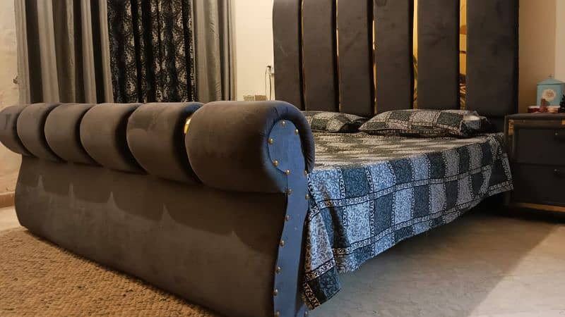 Urgent sell bed set proper room furniture 2