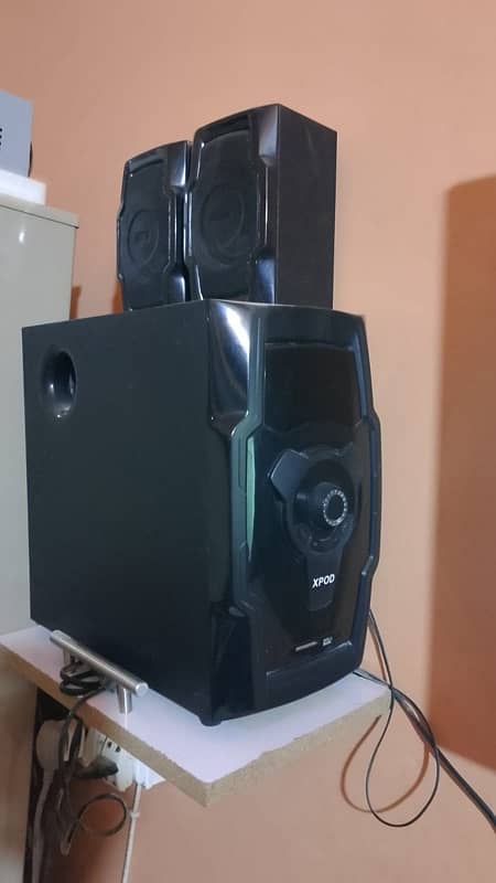 Xpod BT 1200 speakers 0