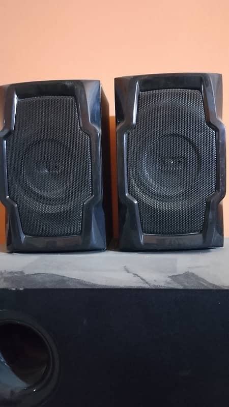 Xpod BT 1200 speakers 3