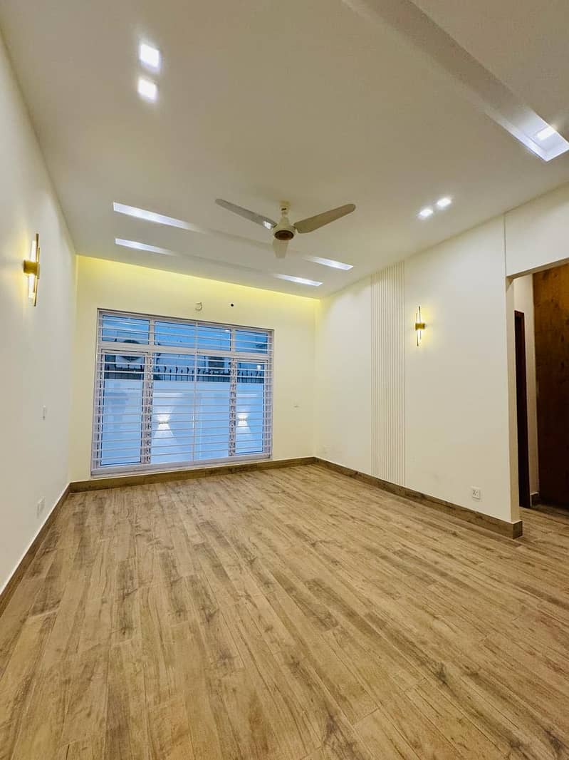 1 Kanal Upper Portion For Rent G13 Islamabad 3