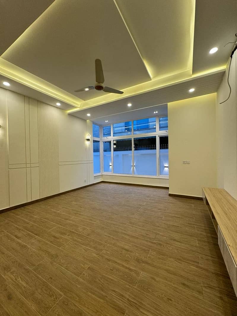 1 Kanal Upper Portion For Rent G13 Islamabad 8