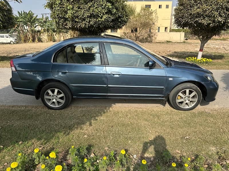 Honda Civic Prosmetic 2005 4