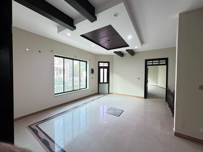 7 Marla house for Sale at kacha Lawrence Road 18