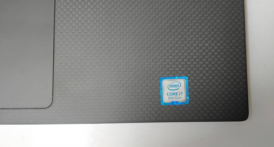 DELL PRECISION 5530 Core i7 8th Generation 8