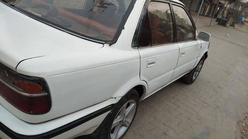 Toyota Corolla 2.0 D 1988 lpg petro 2 pe chalo ha 0