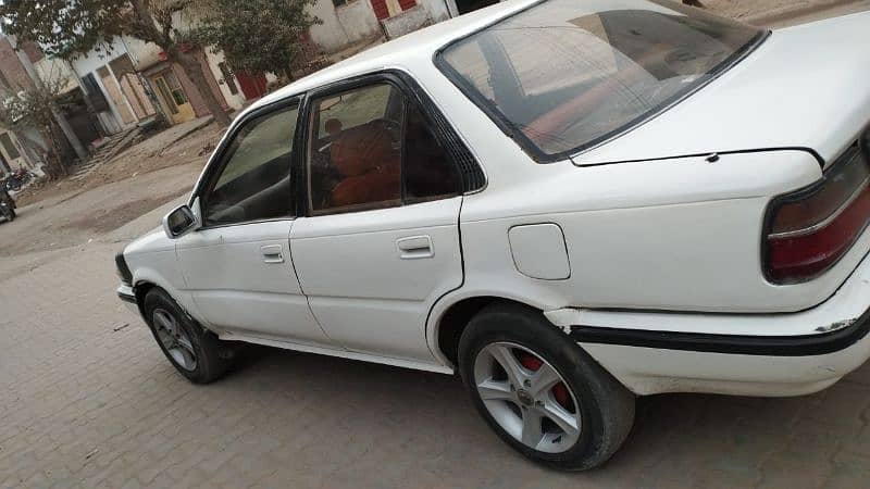 Toyota Corolla 2.0 D 1988 lpg petro 2 pe chalo ha 3