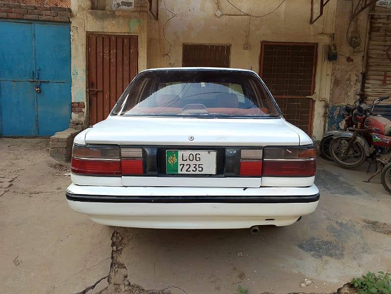 Toyota Corolla 2.0 D 1988 lpg petro 2 pe chalo ha 5