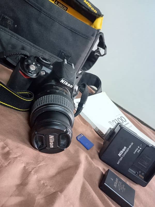 Nikon DSLR camera brought from Saudia 4