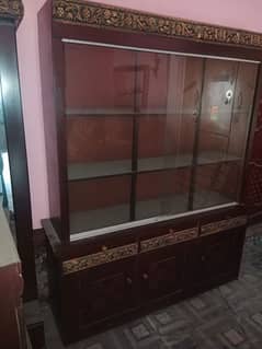 showcase with 3 drawers 3 cubet 3 realing glass door